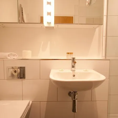 Ifsc City Apartment *