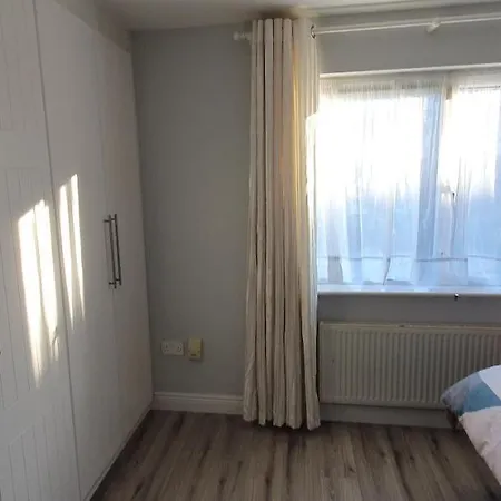 Modern House In Semesterbostad Dublin