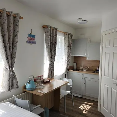 Homestay Cozy Room,private Bathroom,private Kitchynete *