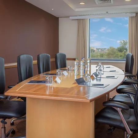 Hilton Dublin Airport Otel