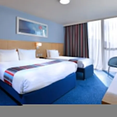 فندق ترافيلودج دبلين إيبروت ساوث Collinstown (Santry)