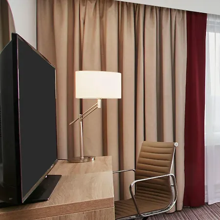 Hilton Garden Centre 4* דבלין