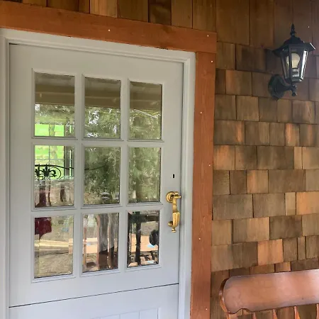 Willow Lodge *
