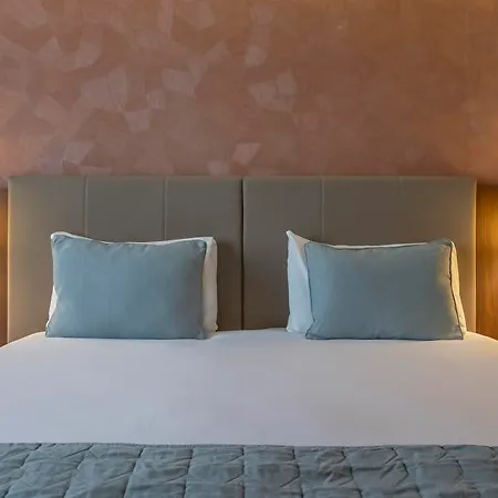 Riu Plaza The Gresham Hotel