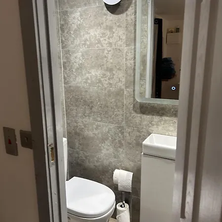 Cosy Open Plan In 11 2 Persons