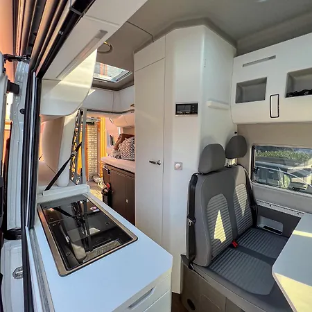 Сasa de vacaciones Cookies Campers - Large Campervan Dublín