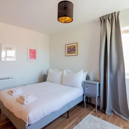 Guestready - Modern By Pheonix Park Апартаменты *
