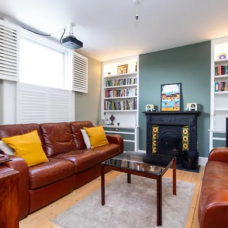 Charming Victorian 3bd Townhouse With Free Parking Dublin