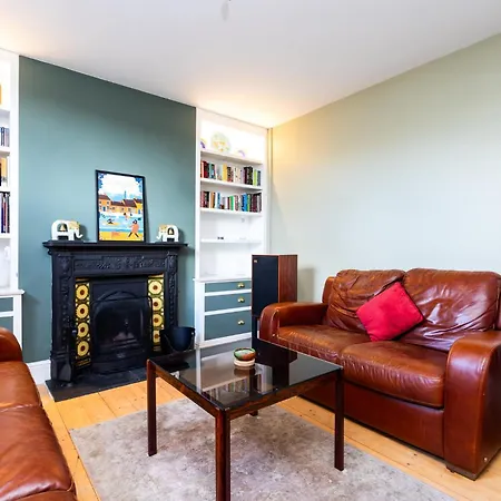 Appartement Charming Victorian 3bd Townhouse With Free Parking