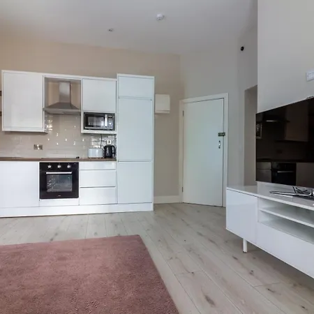 Gasthof Guestready - Relax And Explore In Dundrum
