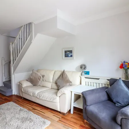 Pensión Guestready - Coastal Charm Near Sandymount