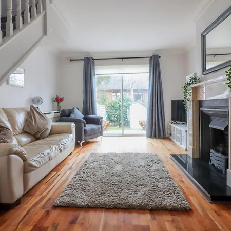Pensión Guestready - Coastal Charm Near Sandymount *