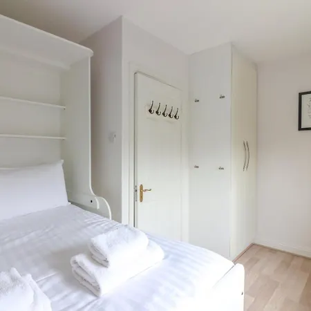 Pensión Guestready - Coastal Charm Near Sandymount Dublín