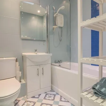 Pensión Guestready - Coastal Charm Near Sandymount