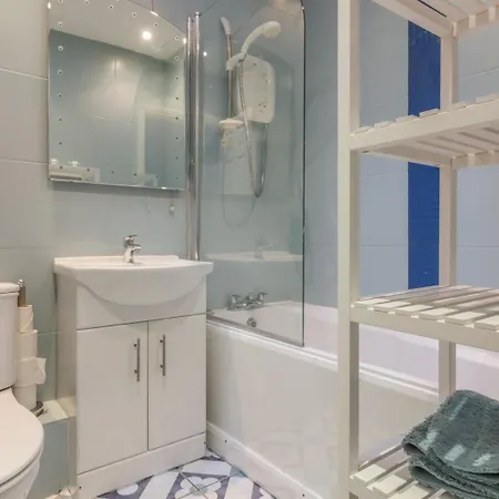 Guestready - Coastal Charm Near Sandymount *