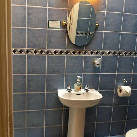 بيت ضيافة Ashling House Serviced