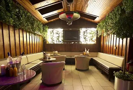 Hotel Russell Court 3*