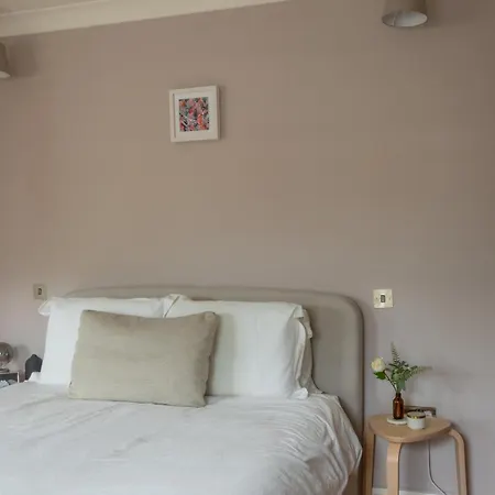 Guestready - Victorian Redbrick In Heart Of Guest house *