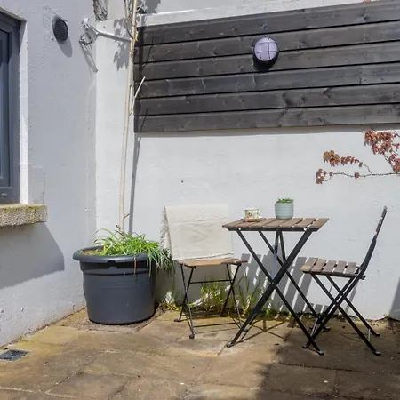 Guestready - Victorian Redbrick In Heart Of Guest house *