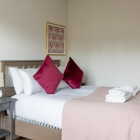 Guestready - Amazing House In Sandymount בית הארחה *