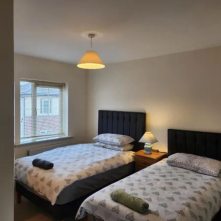3 Bedrooms Near Airport & 7people