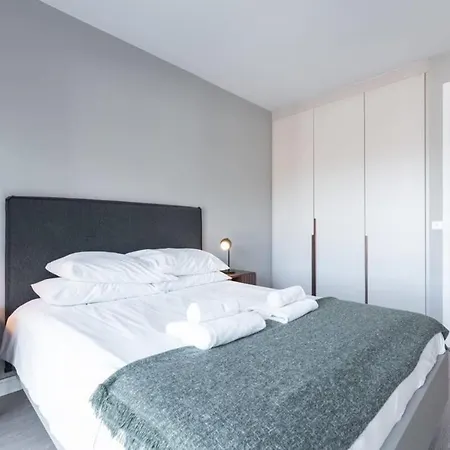 Apartmán Woodward Square One By At *
