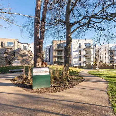 Woodward Square One By At Apartmán Dublin