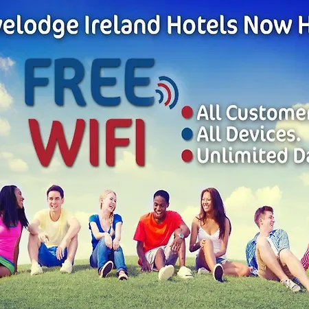 ترافيلودج دبلين إيبروت ساوث Collinstown (Santry)