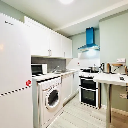 City Centre Apartment *