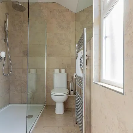 Guestready - Modern In Glenageary * Dublin
