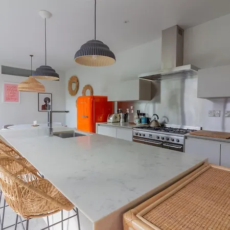 Apartment Guestready - Modern In Glenageary Dublin