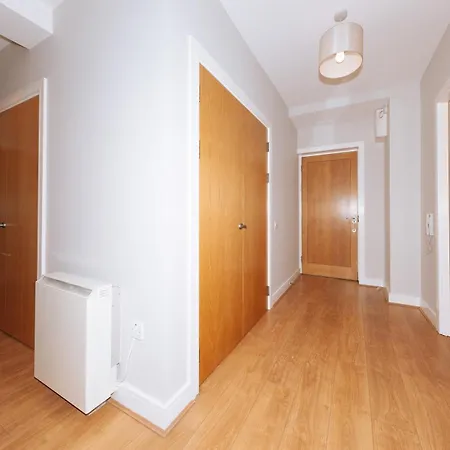 Apartmán Bright 2bd Flat With Private Balcony - *