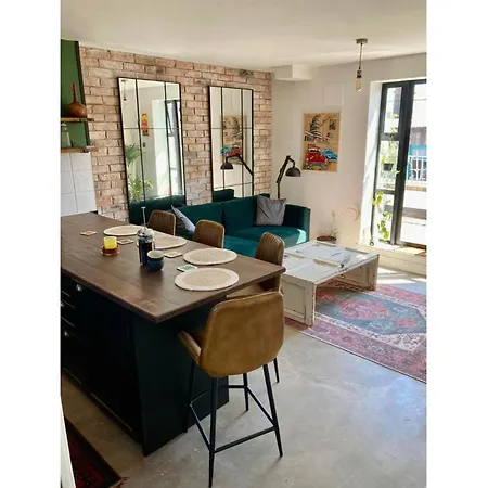 2 Bed City Centre Penthouse With Cathedral Views *