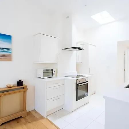 Lovely 2bd In Citycenter Apartment *