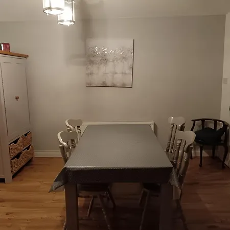 펜션 4 Bed Modern Spacious House South 더블린