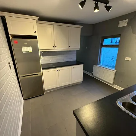Luxury Triple Near Croke Park - 2 Guest house