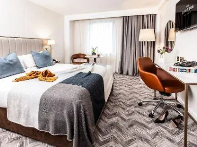 The Address Connolly Otel
