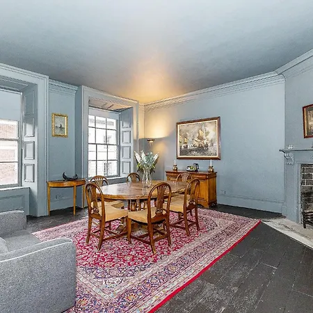 Leinster Apartment, 7 Henrietta Street, Centre Appartamento