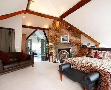 The Merchant House