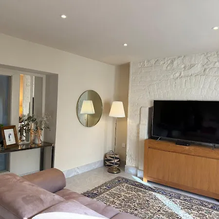 Dun Laoghaire Coastal Retreat & Hidden Getaway Apartman *