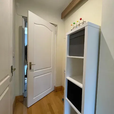 Superb Double Near Airport - 2 בית הארחה דבלין