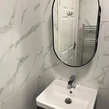 Modern Airport Appartement