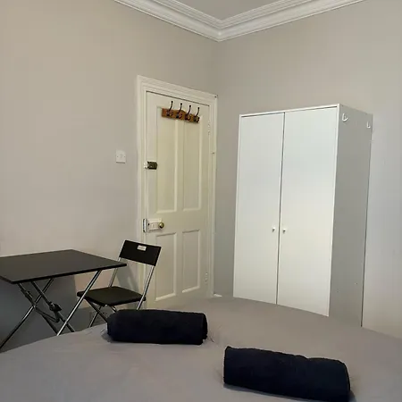 Superb Double Near Croke Park - 6 Affittacamere