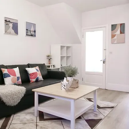 2 Bedroom House 12 Rutland Dublino