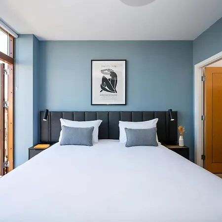 Staycity Augustine Lejlighedshotel 3*