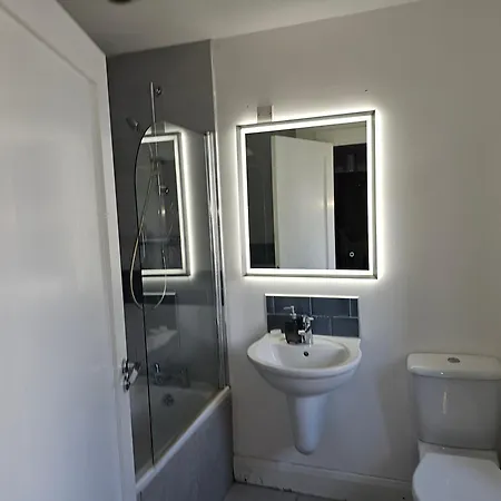 Casa vacanze Modern 4-5 Bedroom House *