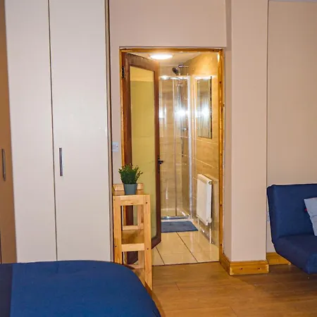 Cosy Flat Off Centre Appartement