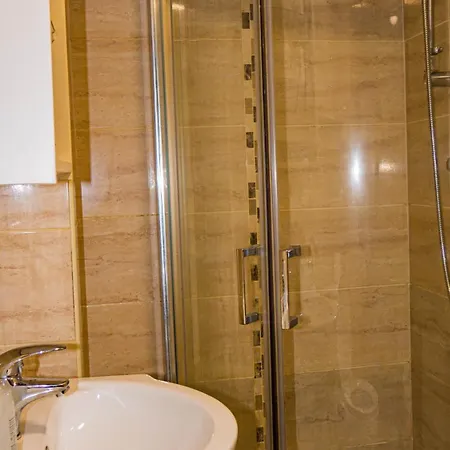 Cosy Flat Off Centre Appartement *