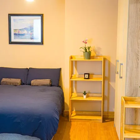 Cosy Flat Off Centre Appartement