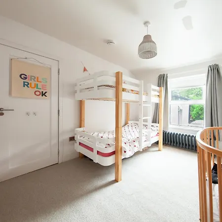 Beautiful And Spacious In South Circular Rd Tatil Evi